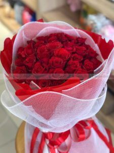 Bó hoa hồng đỏ - Hẹn hò
