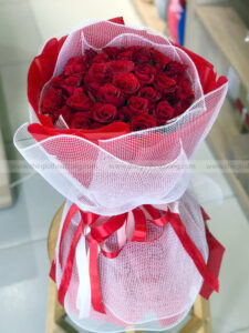 Bó hoa hồng đỏ - Hẹn hò