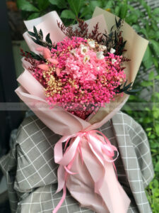 Bó hoa khô nắng hồng