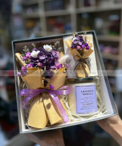 Combo nến thơm Lavender + Bó hoa khô mini