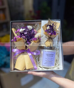 Combo nến thơm Lavender + Bó hoa khô mini