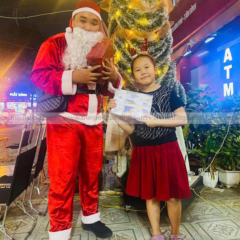 Khoảnh khắc vui nhộn cùng Ông Già Noel