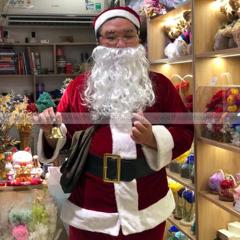 Ông Già Noel Thế Giới Hoa Hồng tặng quà Giáng Sinh