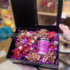 Hộp quà nến thơm Black Cherry Merlot trang trí hoa khô