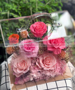 Hộp Vali mica hoa hồng vĩnh cửu – Rosy