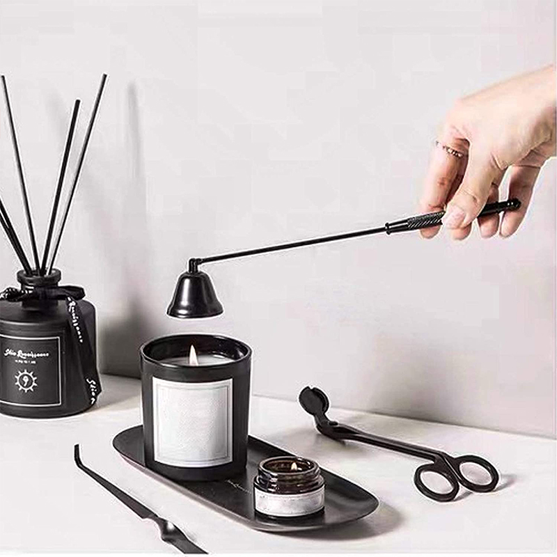 Review Bộ Phụ Kiện Nến Thơm: Kéo Cắt Bấc, Chuông Dập Nến, Khay Decor