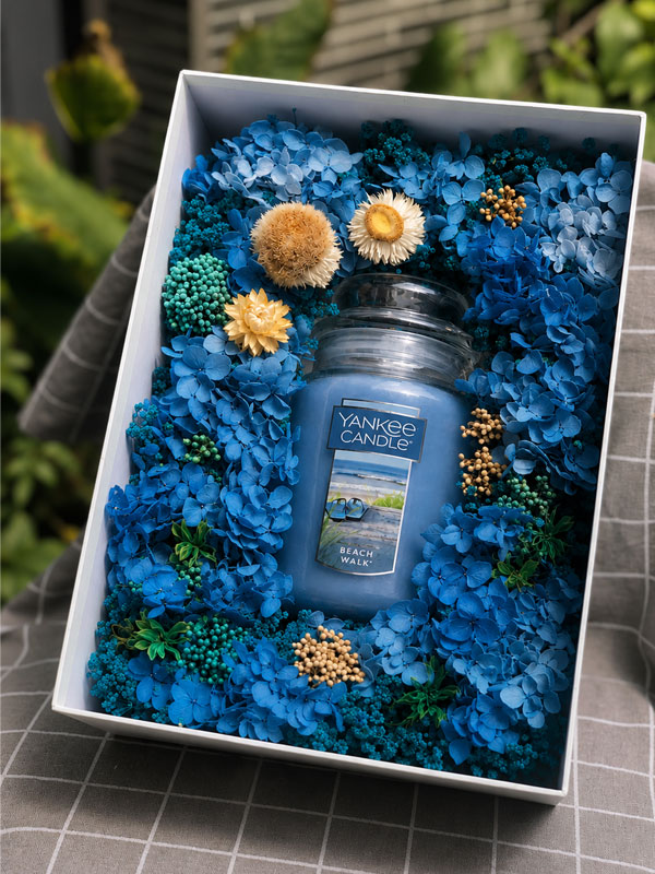 Hộp Quà Nến Thơm Yankee Candle Beach Walk Size & Hoa Khô